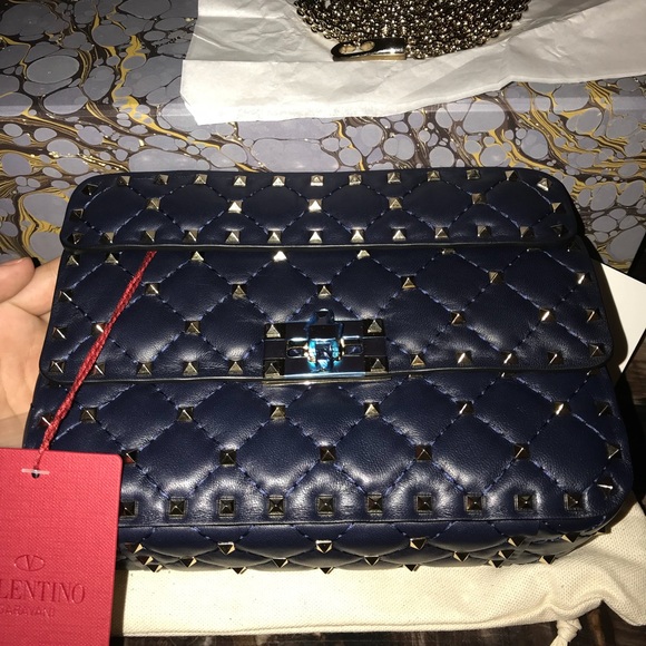 Valentino Garavani Bag 100% Authentic - Picture 4 of 6